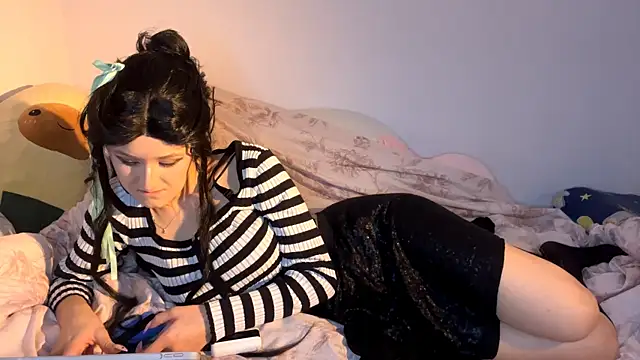 Snapshot of AnnamariaVieu chatting on October 2025 07:25:02 PM AnnamariaVieu online show from October 2025 07:25:02 PM