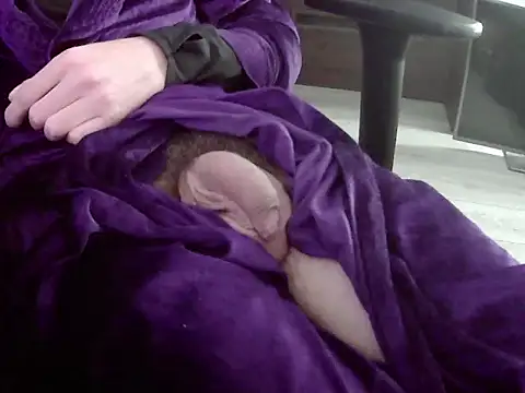 Snapshot of Batboy94 chatting on November 2025 07:24:02 PM Batboy94 online show from November 2025 07:24:02 PM