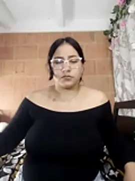 kassandra luxury online show from December 2025 12:06:01 AM