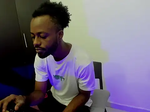 BenhtenBlack25 online show from February 2026 07:23:01 AM