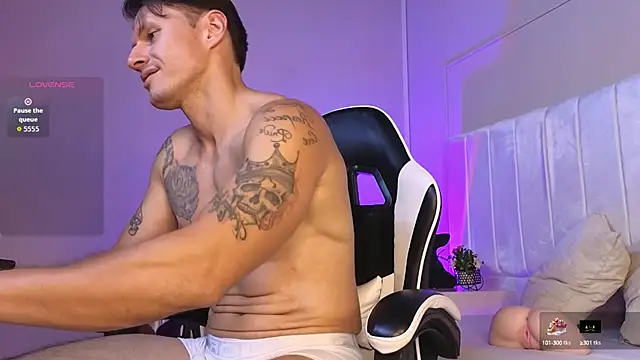 Snapshot of Justin_valverde chatting on October 2025 02:55:01 AM Justin valverde online show from October 2025 02:55:01 AM