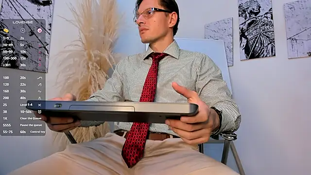 Snapshot of Justin_valverde chatting on November 2025 02:42:02 AM Justin valverde online show from November 2025 02:42:02 AM