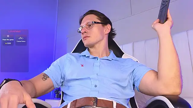 Justin valverde online show from January 2026 03:33:01 AM