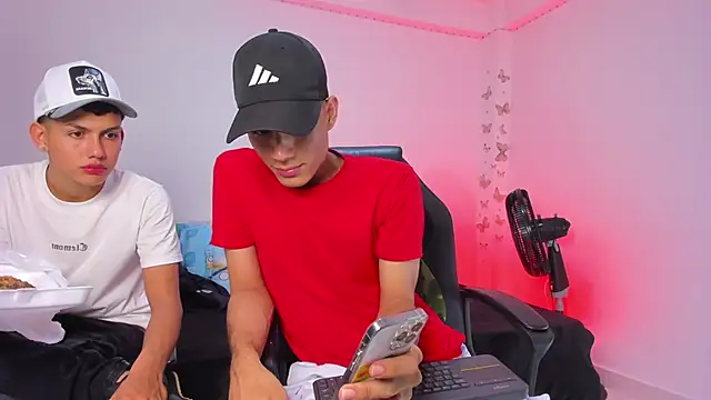 Snapshot of Axel_Cody_ chatting on November 2025 09:03:02 PM Axel Cody online show from November 2025 09:03:02 PM