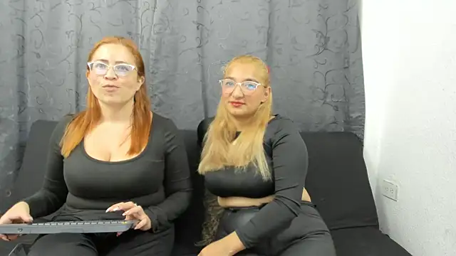 lesb milf online show from February 2025 05:19:02 PM