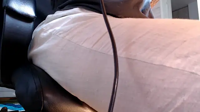 Snapshot of shanabellucy chatting on April 2026 01:11:02 AM shanabellucy online show from April 2026 01:11:02 AM