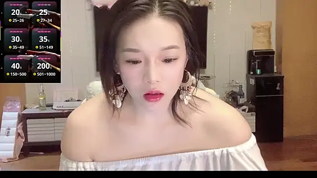 Snapshot of Mimi-777 chatting on November 2025 06:01:02 PM Mimi-777 online show from November 2025 06:01:02 PM