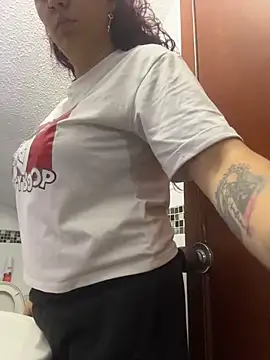 Zoe fire online show from December 2025 11:18:01 AM