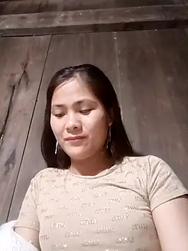 Lyssa-a online show from May 2026 01:33:01 AM