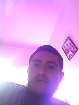 Snapshot of checheludo23 chatting on December 2025 05:15:02 AM checheludo23 online show from December 2025 05:15:02 AM