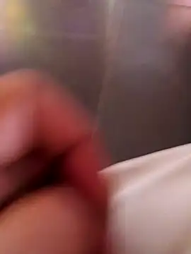 Snapshot of svk_05 chatting on October 2025 04:46:01 AM svk 05 online show from October 2025 04:46:01 AM