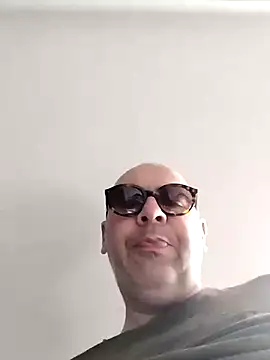 Snapshot of nicolaspgarnier chatting on March 2026 10:34:02 AM nicolaspgarnier online show from March 2026 10:34:02 AM