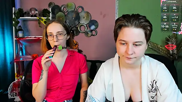 Snapshot of evalora_vei chatting on October 2025 05:52:01 AM evalora vei online show from October 2025 05:52:01 AM