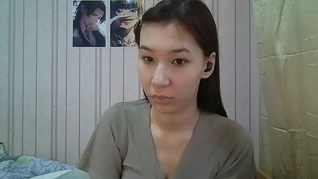 Snapshot of RegineBreyfogle chatting on October 2025 06:23:02 AM RegineBreyfogle online show from October 2025 06:23:02 AM