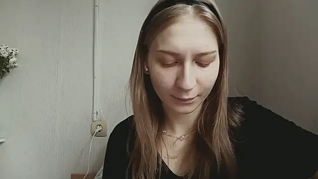 PetronilaReagen online show from December 2025 07:49:01 AM