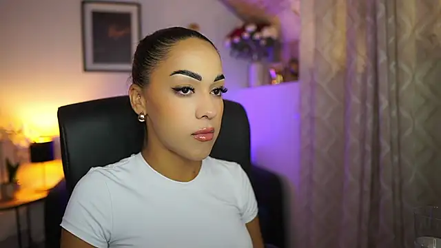 Snapshot of lanii4uxxx chatting on October 2025 12:52:02 PM lanii4uxxx online show from October 2025 12:52:02 PM