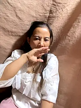 Snapshot of Miss-World00 chatting on November 2025 12:24:01 AM Miss-World00 online show from November 2025 12:24:01 AM