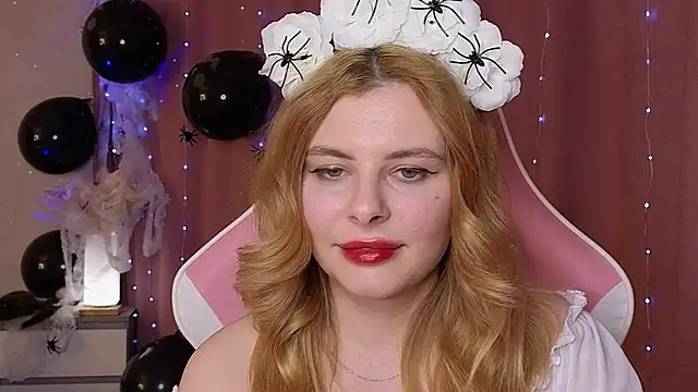 Snapshot of newday-off chatting on October 2025 12:30:02 PM newday-off online show from October 2025 12:30:02 PM