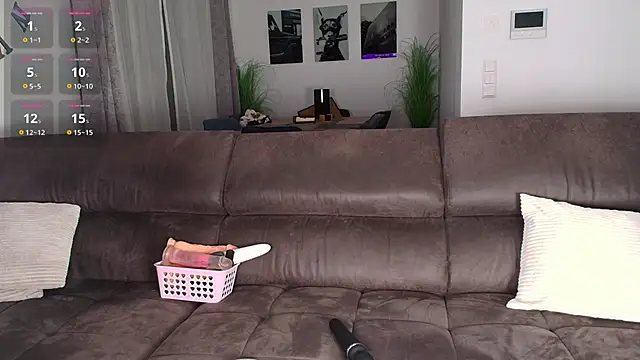 julialauren online show from January 2026 07:18:01 PM