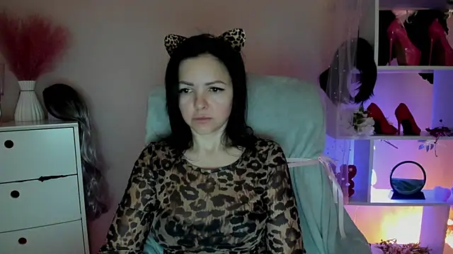 Mollybloom40 online show from April 2026 06:42:02 AM