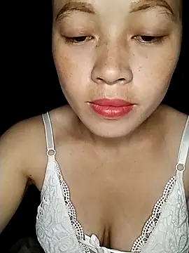 Snapshot of Hani-i chatting on October 2025 09:39:01 PM Hani-i online show from October 2025 09:39:01 PM