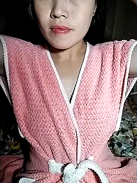 Snapshot of Hani-i chatting on November 2025 12:28:02 PM Hani-i online show from November 2025 12:28:02 PM