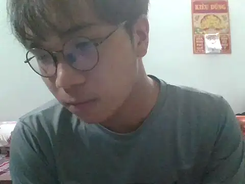 kave2033 online show from October 2025 03:44:01 PM