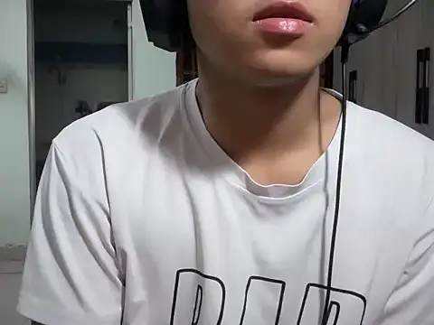 kave2033 online show from February 2026 03:16:02 PM