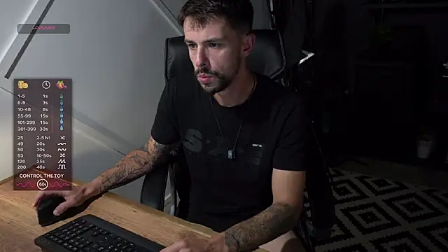 Snapshot of monsieurguitsxxx chatting on July 2026 02:42:02 PM monsieurguitsxxx online show from July 2026 02:42:02 PM