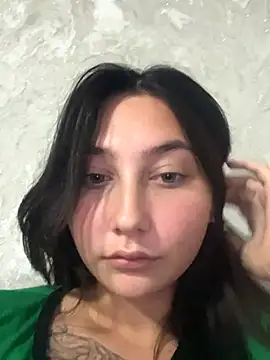 Snapshot of ArielaWet chatting on October 2025 04:52:02 PM ArielaWet online show from October 2025 04:52:02 PM