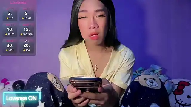 Snapshot of Yourasianbabyemma chatting on April 2026 11:40:02 PM Yourasianbabyemma online show from April 2026 11:40:02 PM