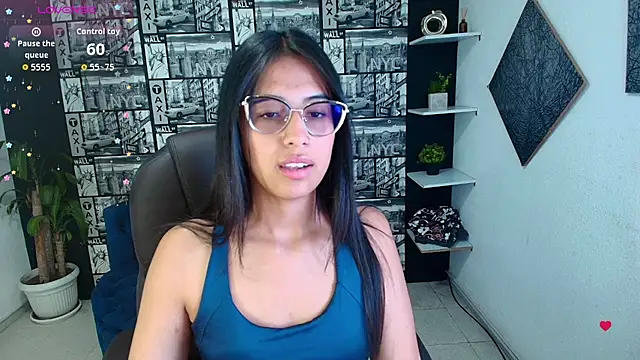 Snapshot of Sub_Scarlett chatting on November 2025 01:00:02 PM Sub Scarlett online show from November 2025 01:00:02 PM