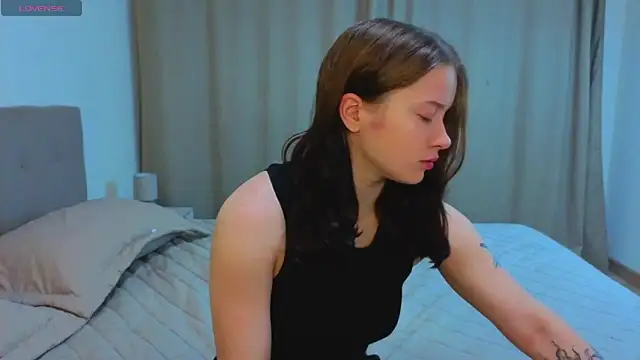 Snapshot of JonDatko chatting on November 2025 04:23:02 AM JonDatko online show from November 2025 04:23:02 AM