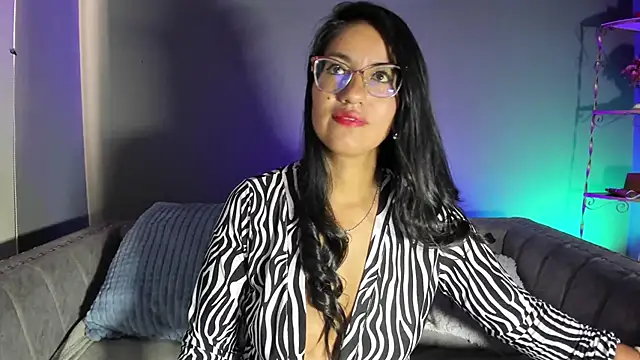 Snapshot of charlhot_ chatting on October 2025 12:45:01 PM charlhot online show from October 2025 12:45:01 PM