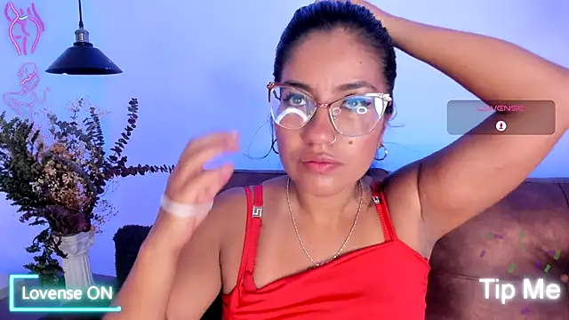 Snapshot of charlhot_ chatting on November 2025 12:39:02 PM charlhot online show from November 2025 12:39:02 PM