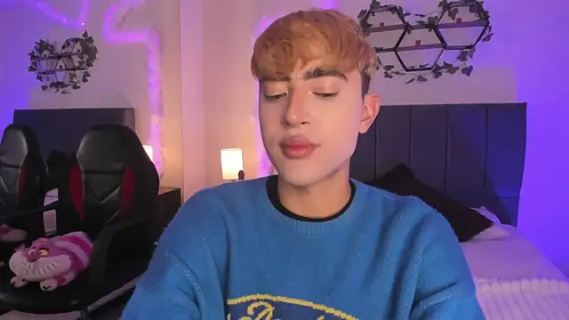 Snapshot of JustinCastiblanco chatting on October 2025 11:22:02 AM JustinCastiblanco online show from October 2025 11:22:02 AM