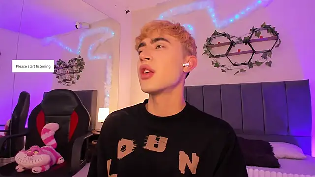 Snapshot of JustinCastiblanco chatting on November 2025 11:21:01 AM JustinCastiblanco online show from November 2025 11:21:01 AM