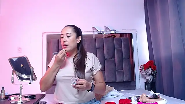 Salmma Milf online show from April 2026 11:27:02 AM