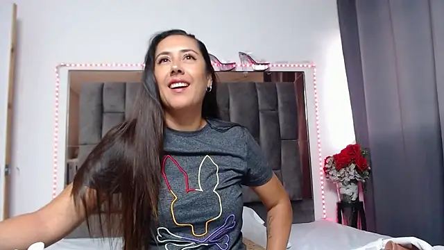 Salmma Milf online show from May 2026 11:50:02 AM