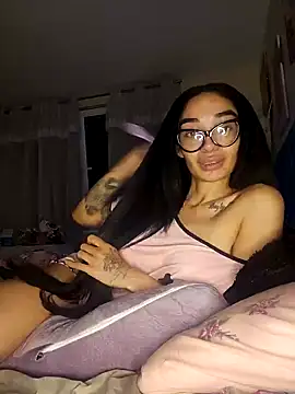 Snapshot of LucyMiax chatting on October 2025 11:49:02 PM LucyMiax online show from October 2025 11:49:02 PM