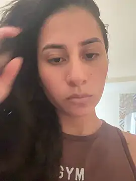 fernanda317 online show from April 2026 10:12:02 PM