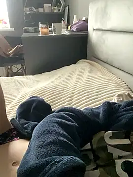 oliviya mur online show from January 2026 01:35:02 PM