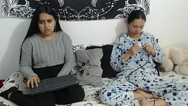 abby n emily online show from April 2026 03:21:01 PM