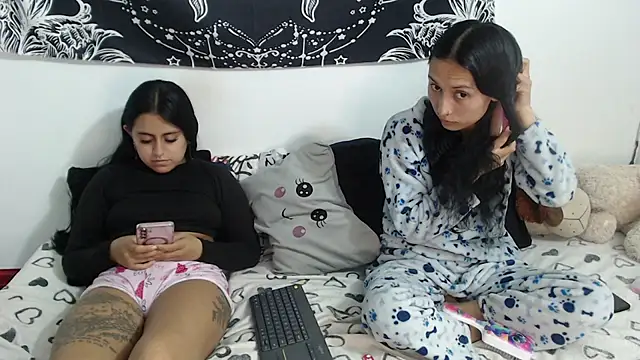 abby n emily online show from April 2026 01:32:01 AM