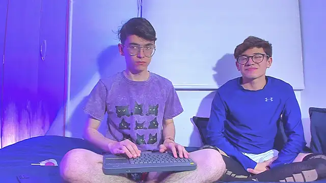 Snapshot of dani_angel_dark chatting on November 2025 12:35:02 AM dani angel dark online show from November 2025 12:35:02 AM