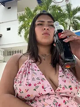 AbrilAw online show from February 2026 05:00:02 PM