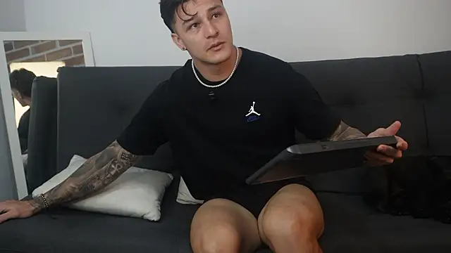 Dominick walker online show from February 2026 10:30:01 PM