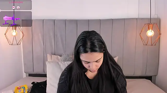 Snapshot of Pamela_occoner_ chatting on December 2025 07:40:02 PM Pamela occoner online show from December 2025 07:40:02 PM