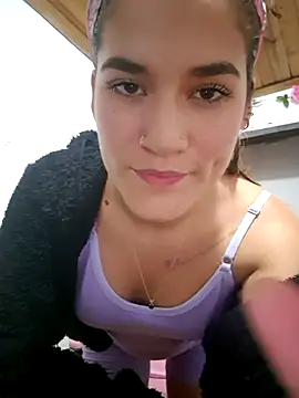 Snapshot of Gigihairy chatting on October 2025 11:05:01 PM Gigihairy online show from October 2025 11:05:01 PM