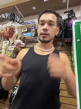 Snapshot of Leonardmoppet chatting on November 2025 10:30:01 PM Leonardmoppet online show from November 2025 10:30:01 PM